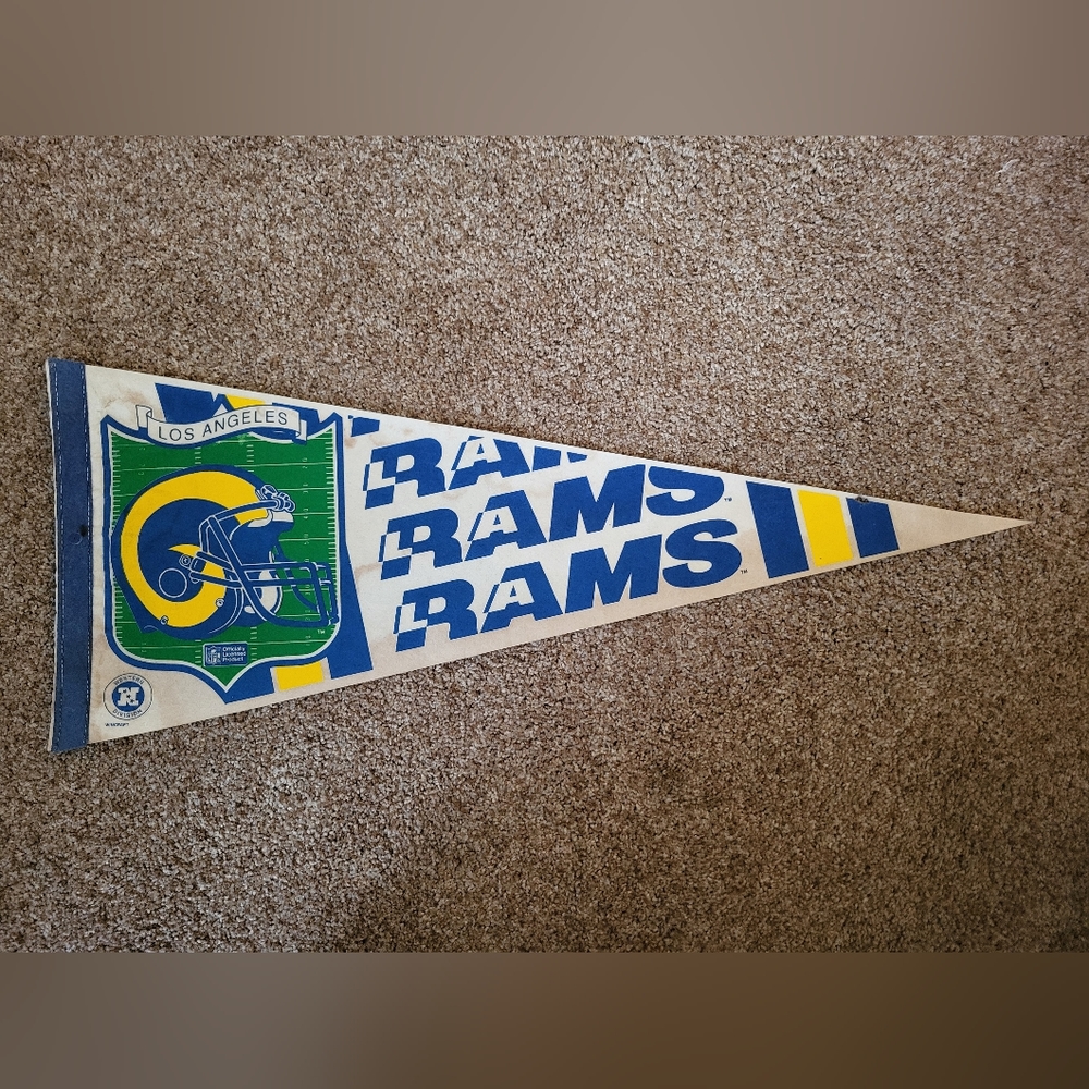 Vintage NFL Los Angeles Rams felt Pennant Flag